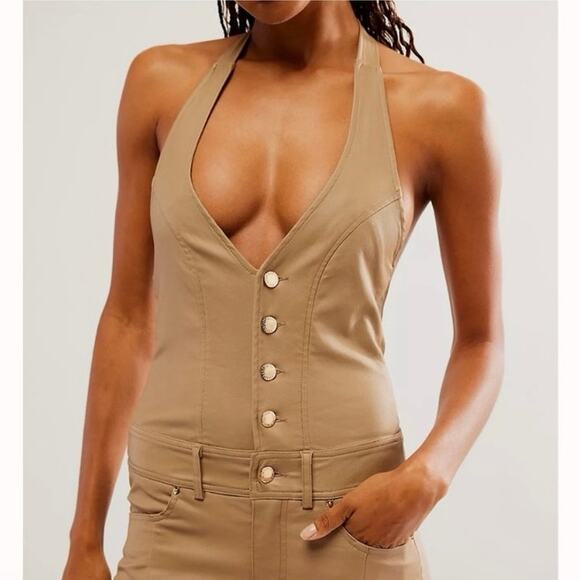 NWT Retrofête Cynthia Tan Open Back Flared Halter Jumpsuit - Picture 3 of 8